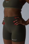 Curve Shorts